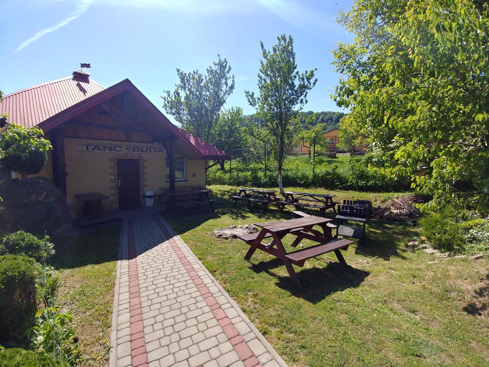 Dom Goscinny Ewa - Noclegi W Polanczyku Exteriör bild