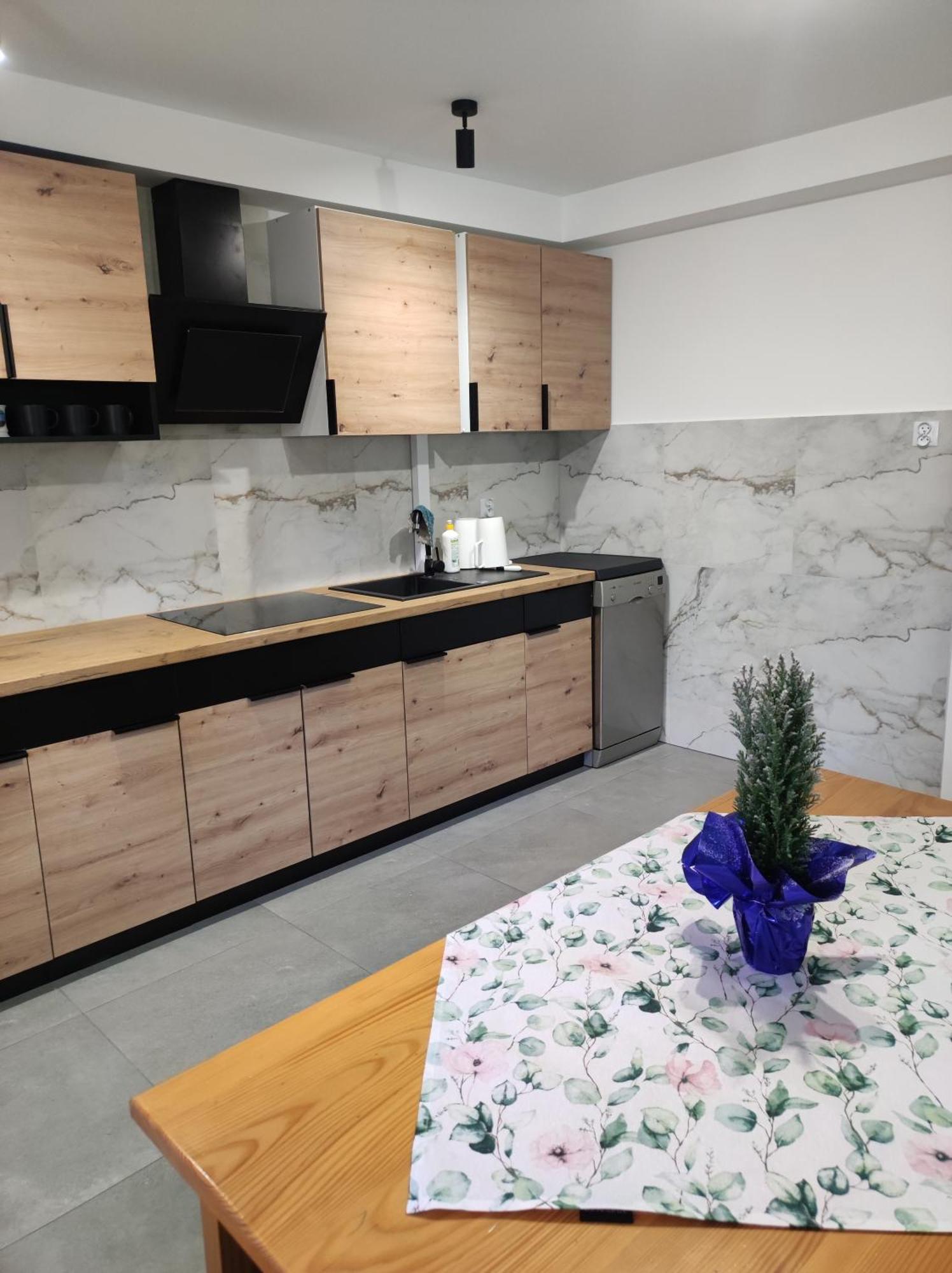 Dom Goscinny Ewa - Noclegi W Polanczyku Exteriör bild