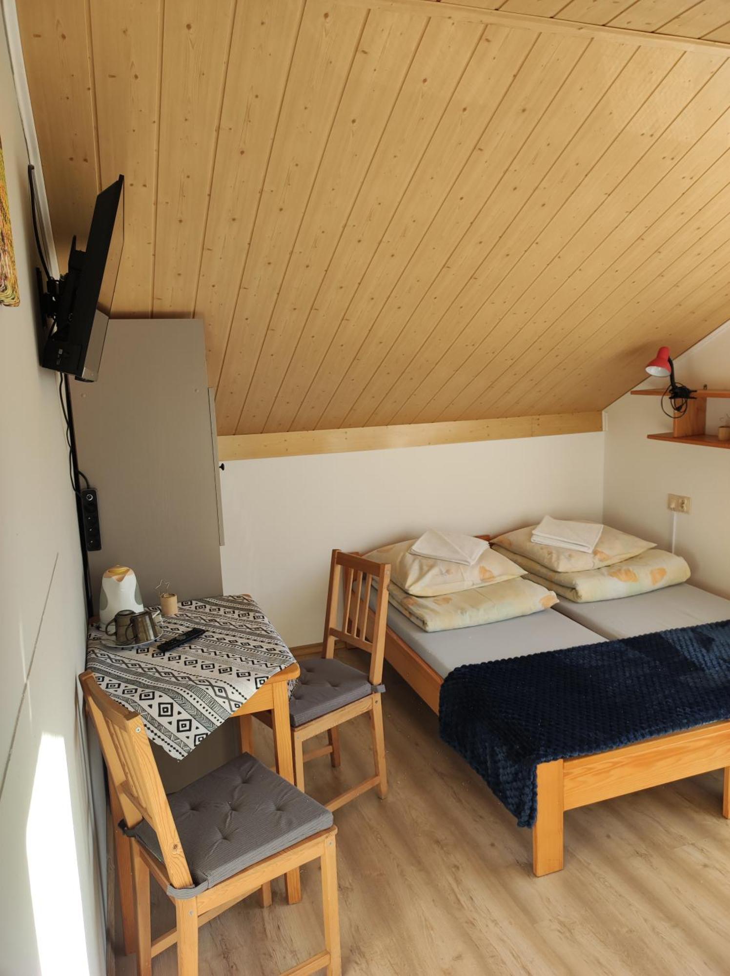 Dom Goscinny Ewa - Noclegi W Polanczyku Exteriör bild